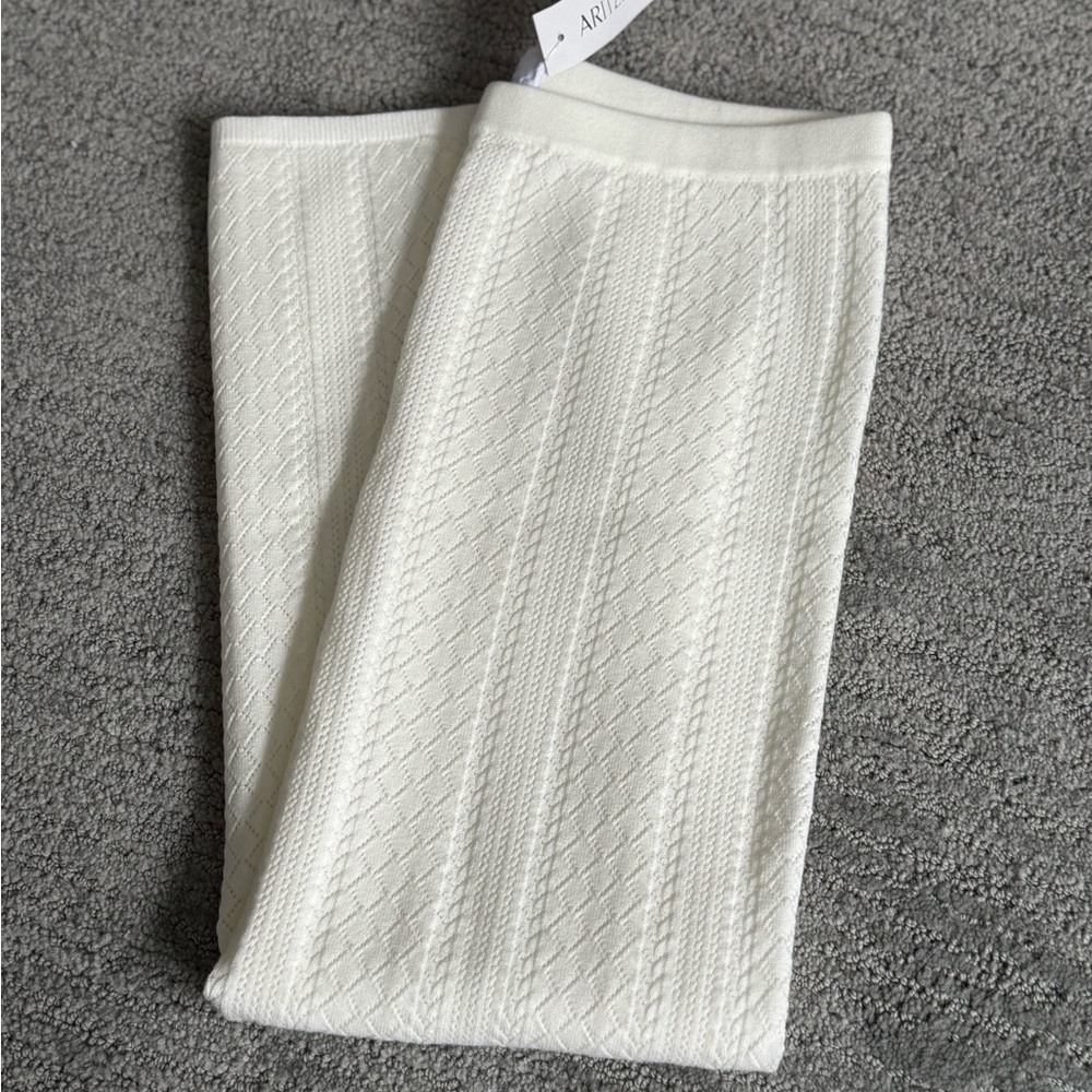 New w Tags Aritzia Little Moon Rico Knit MidI Skirt in Light Birch (ivory) Small